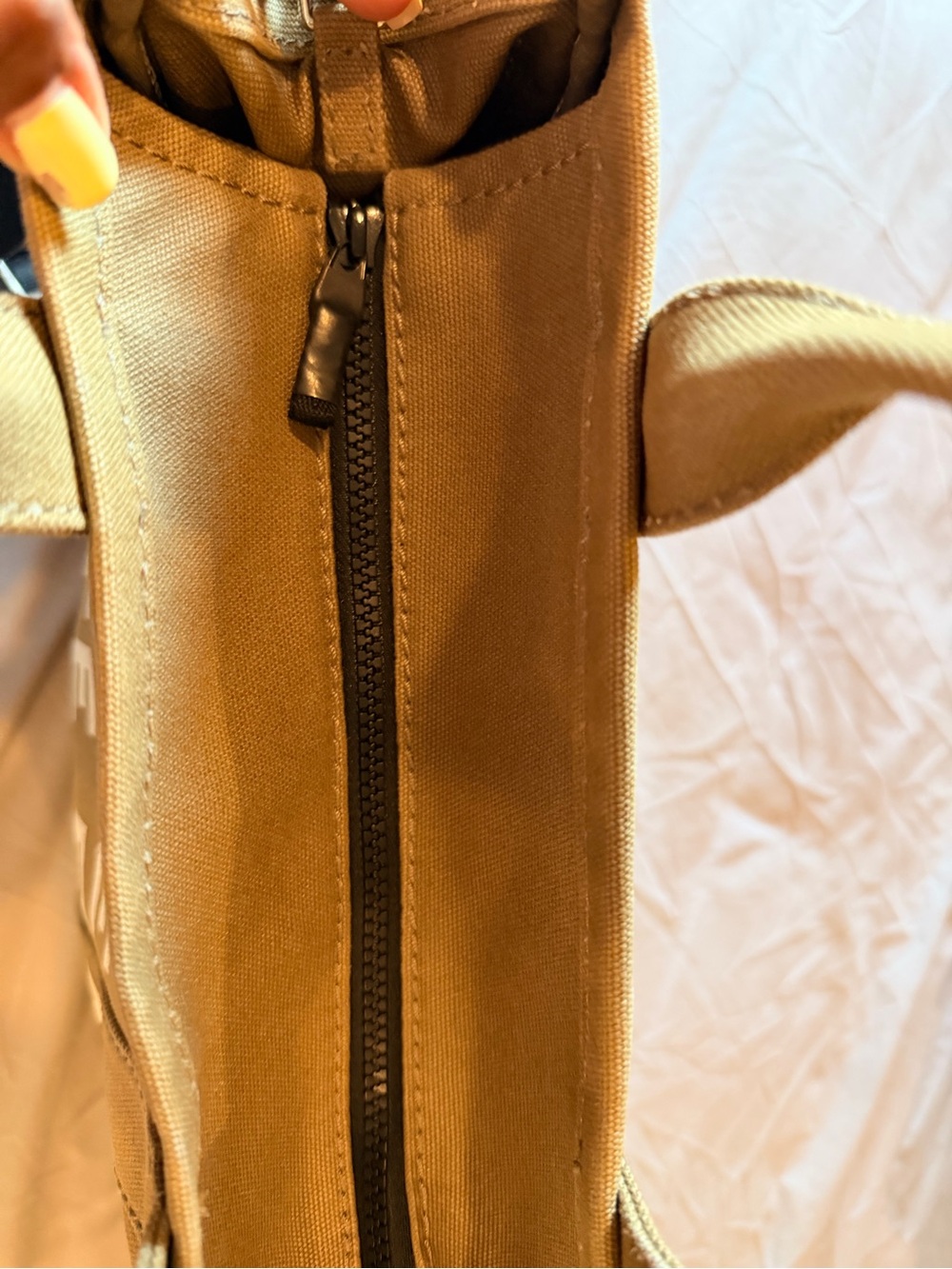 Marc Jacobs Tote Bag in Tan with White Logo - Picture 7 of 7